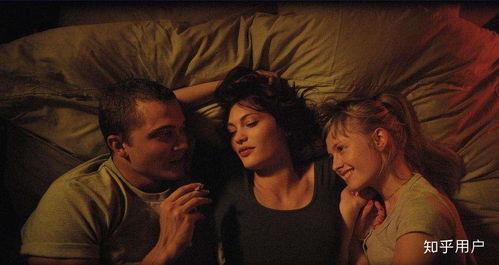 国产4p视频三男一女,三男一女生成的青春传奇 第2张 国产4p视频三男一女,三男一女生成的青春传奇 第2张